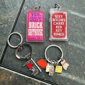 Vintage Novelty Keychains Hooters 80s